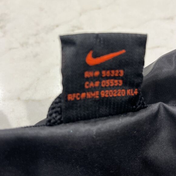 Nike Black and Red Windbreaker Jacket - Picture 10 of 12